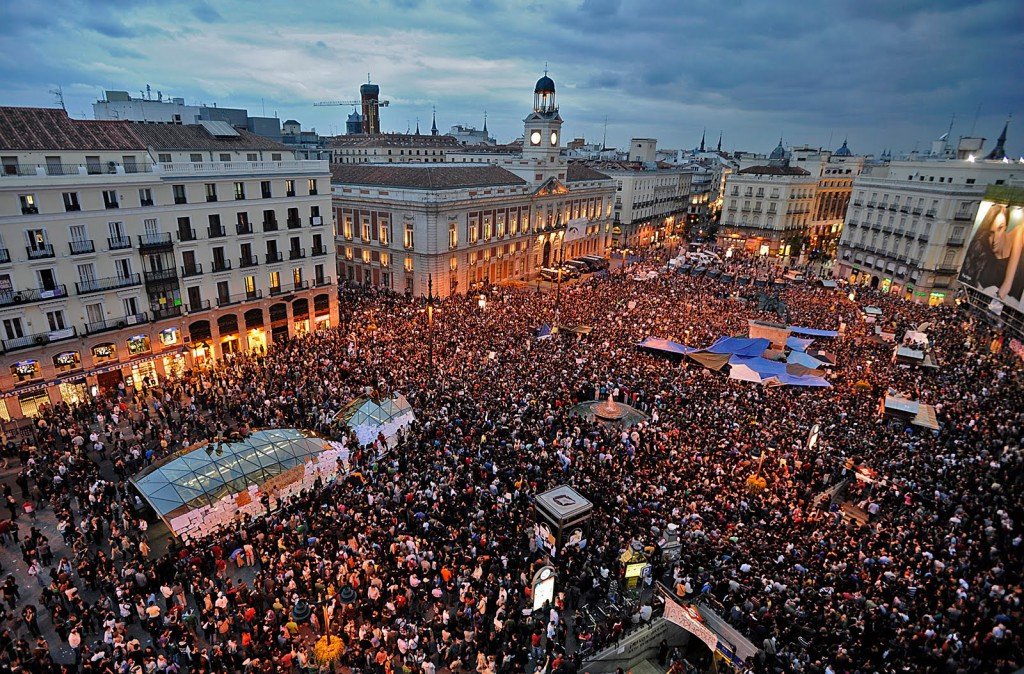 Concentración en la Puerta del Sol, Madrid (imagen de archivo)