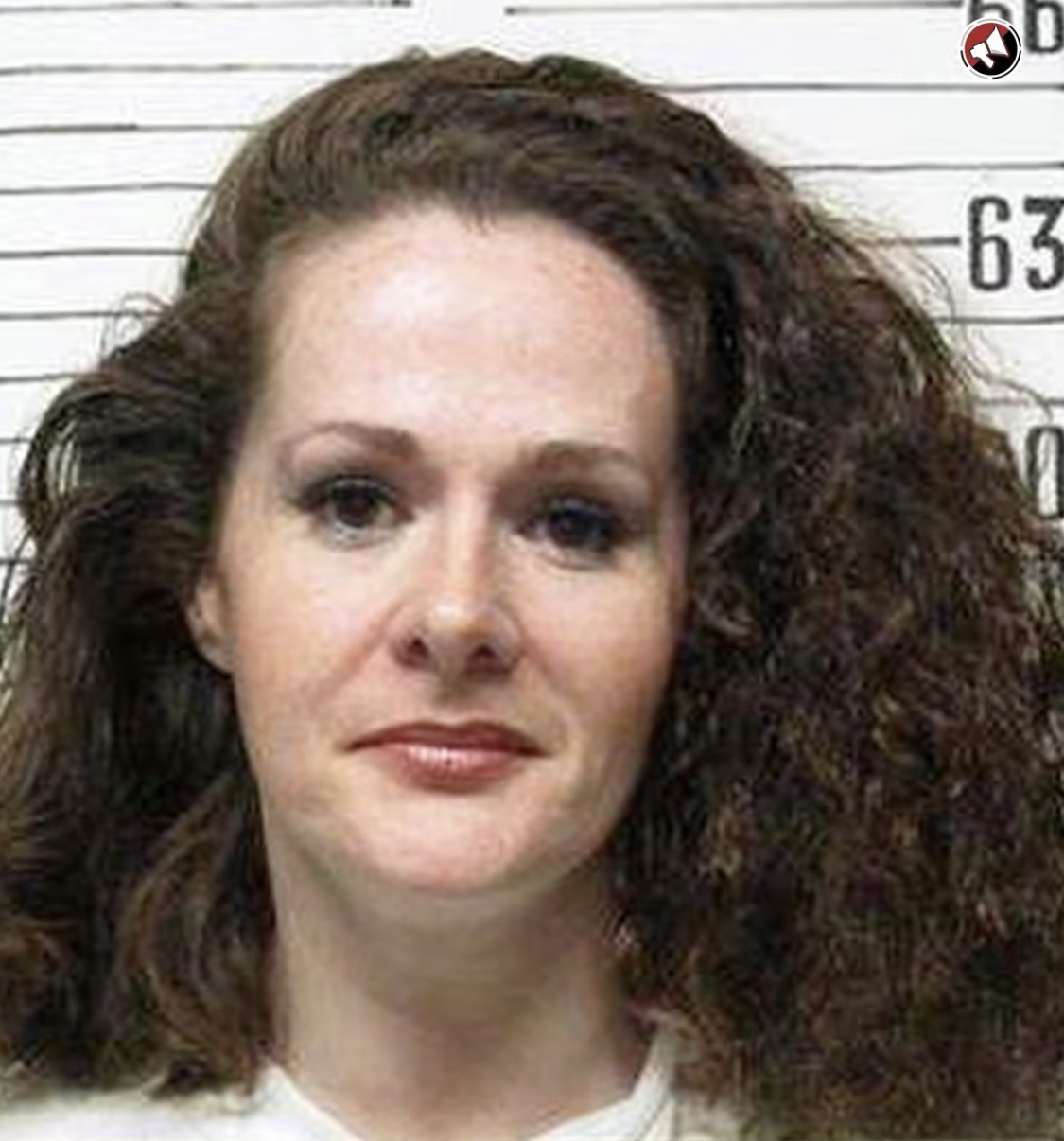 Ficha policial de Christa Pike